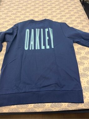 Oakley Men's Navy Crewneck Sweatshirt with Light Blue Logo